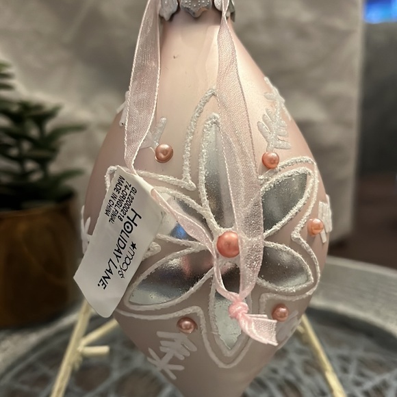 Pale Pink Ornament - Picture 5 of 5